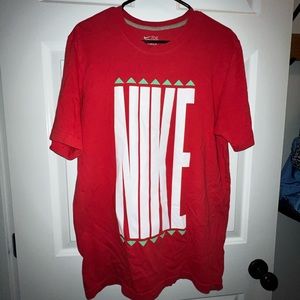 Men’s Nike T-shirt